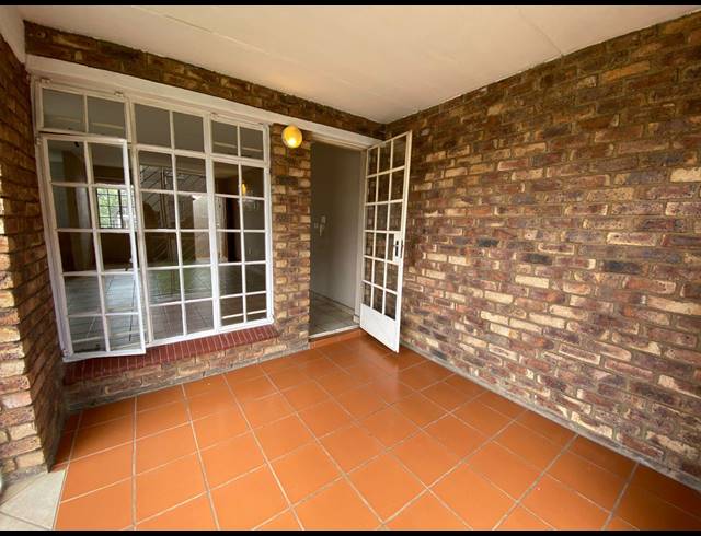 2 BEDROOM TOWNHOUSE FOR SALE IN ELARDUSPARK